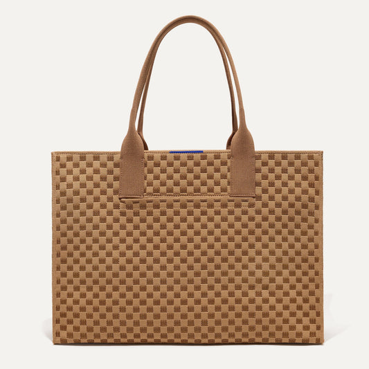 PLP |The Classic Tote in Hazelnut, shown from the front.