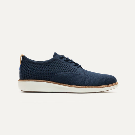 side | The Oxford in Night Navy shown from the top.