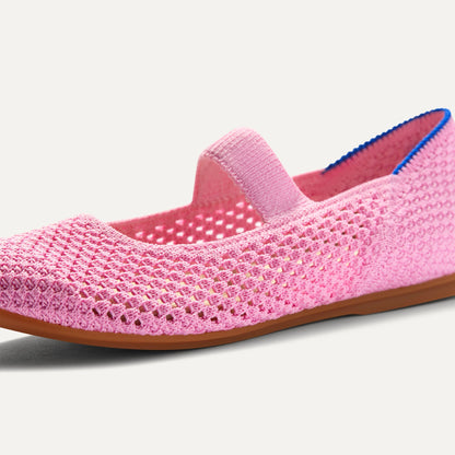 Close up of the toe and vamp of The Kids Mary Jane in Tutu Open-Knit.