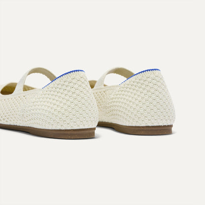 Close up of the heel of The Kids Mary Jane in White Open-Knit.