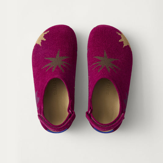 PDP | The Kids Clog in ReVelvet™ Fuchsia Burst shown from the top.