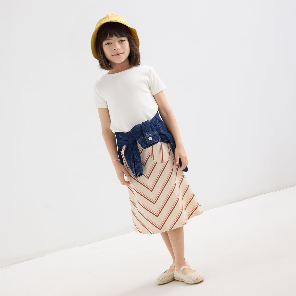 model | An alternate image of a model wearing The Mini Mary Jane in Opal Raffia-Knit