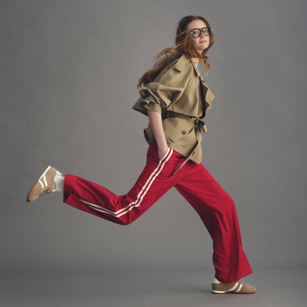 model | Alternate view of a model wearing The Ivy Sneaker in ReVelvet Wren.