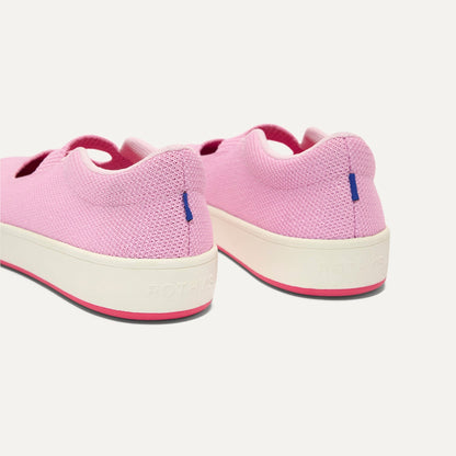 Close up of the heel of The Kids MJ Sneaker in Tutu.